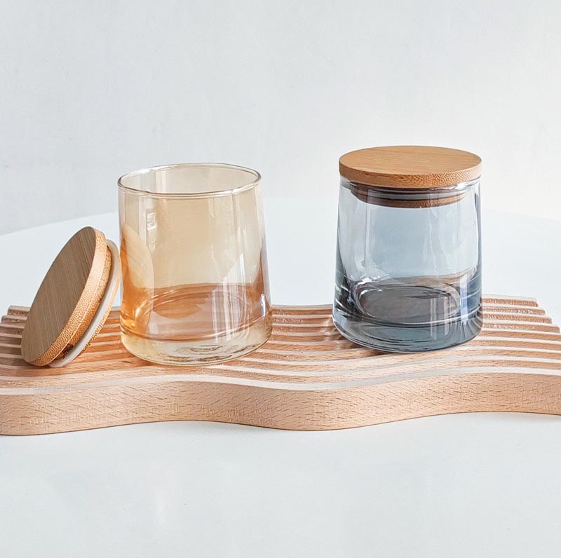 Iridescent Morden Stylish Candle Vessel With Wooden Lid