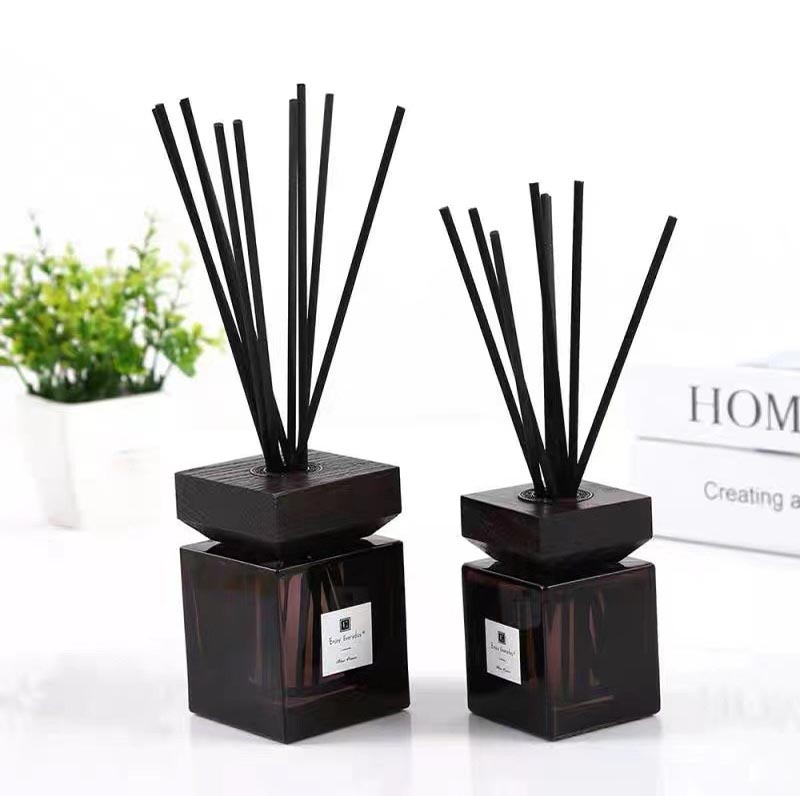 Matte Black Luxury Reed Diffuser Bottle