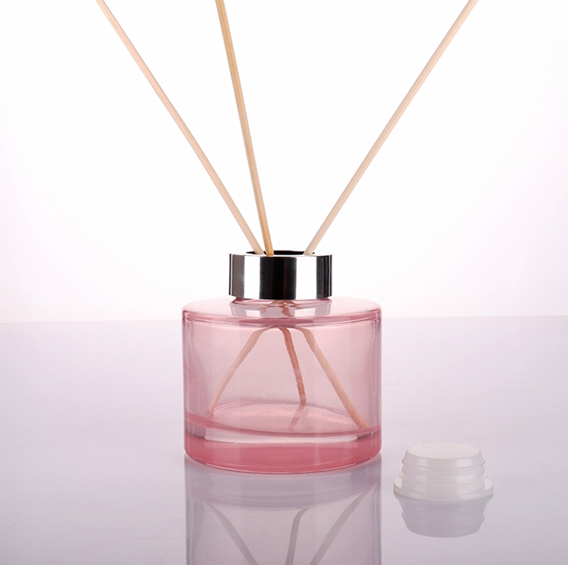 Fancy Red Empty Glass Reed Diffuser Bottle Wholesale