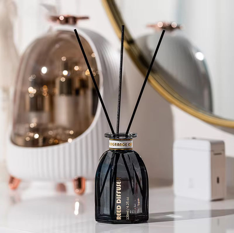 Empty Octagon Shaped Glass Diffuser Bottle