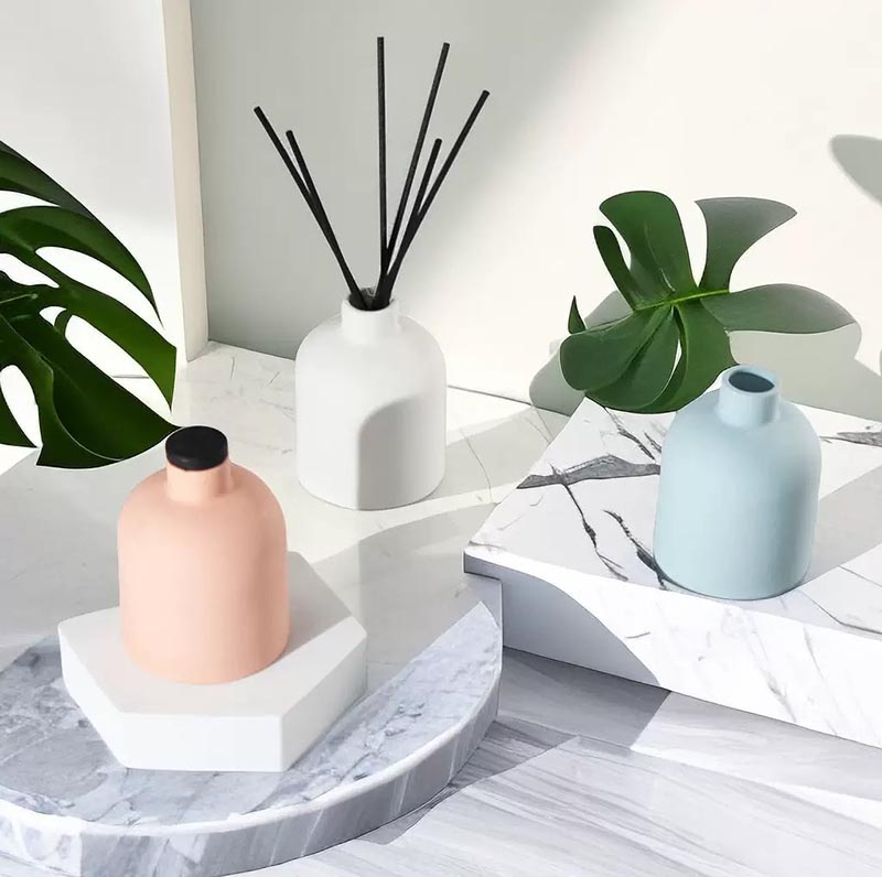 Luxury Ceramic Diffuser Bottle with Customized Colors