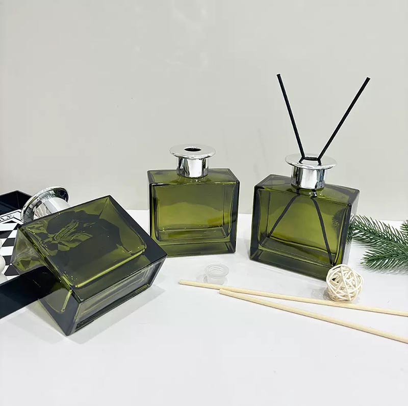 Square Glass Diffuser Bottles Supplier