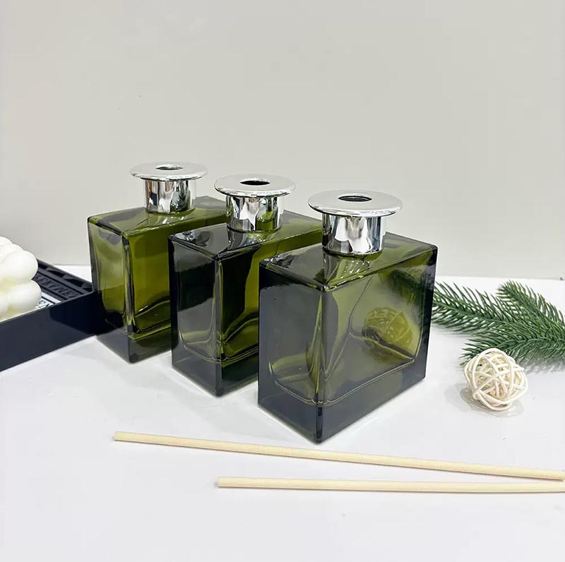 Square Glass Diffuser Bottles Supplier