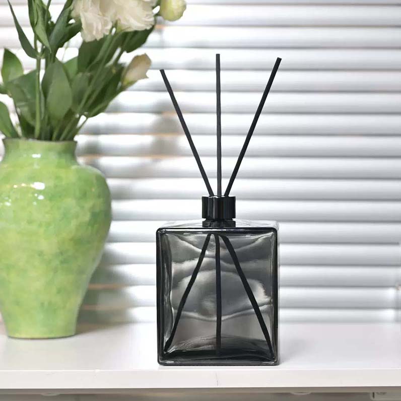 1000ml Square Glass Reed Diffuser Bottles with Customized Colors