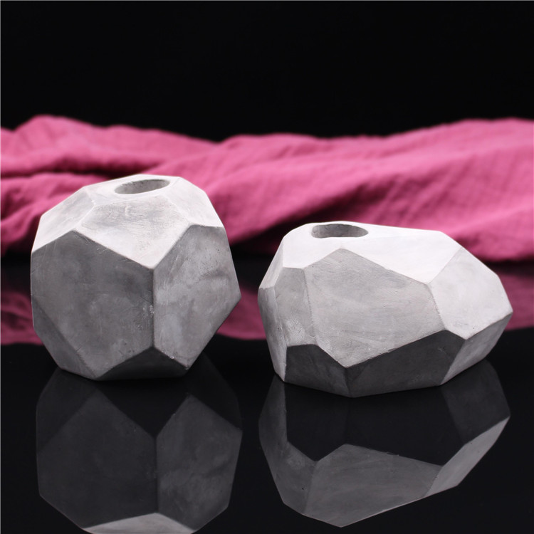 Choosing the Right Candle Container: Style Meets Function