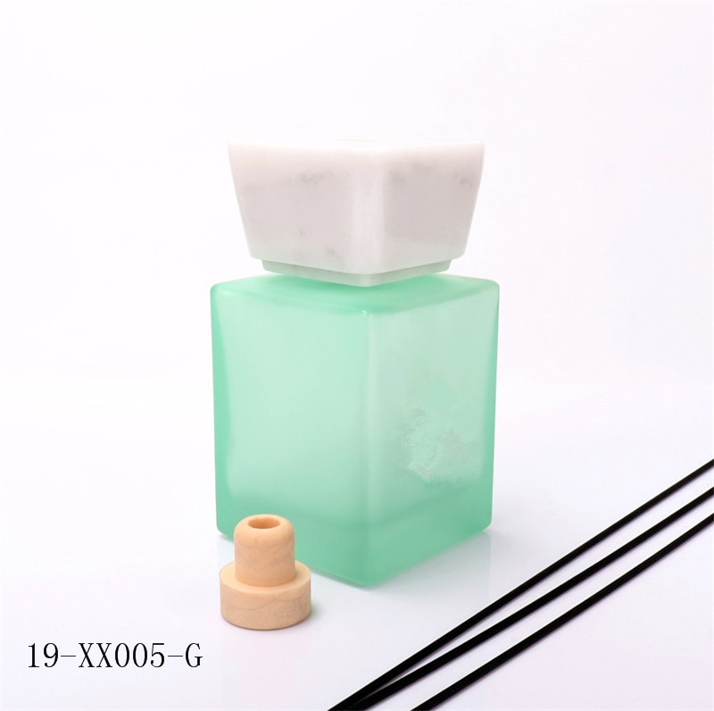 500ml Fancy Green Empty Diffuser Bottle With White March Cap