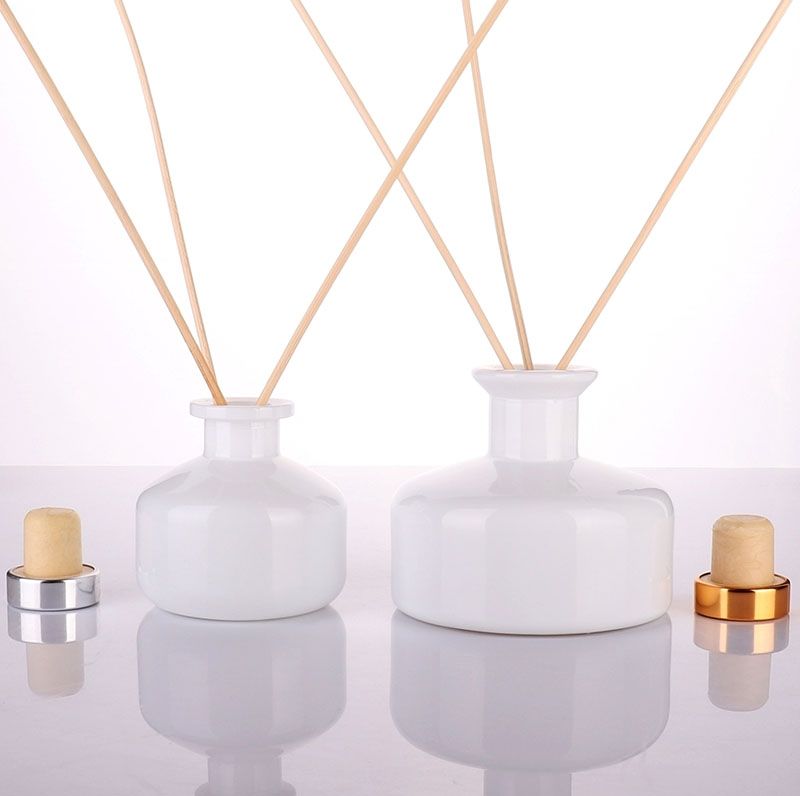 China Manufactory Frosted Reed Diffuser Glass Bottle