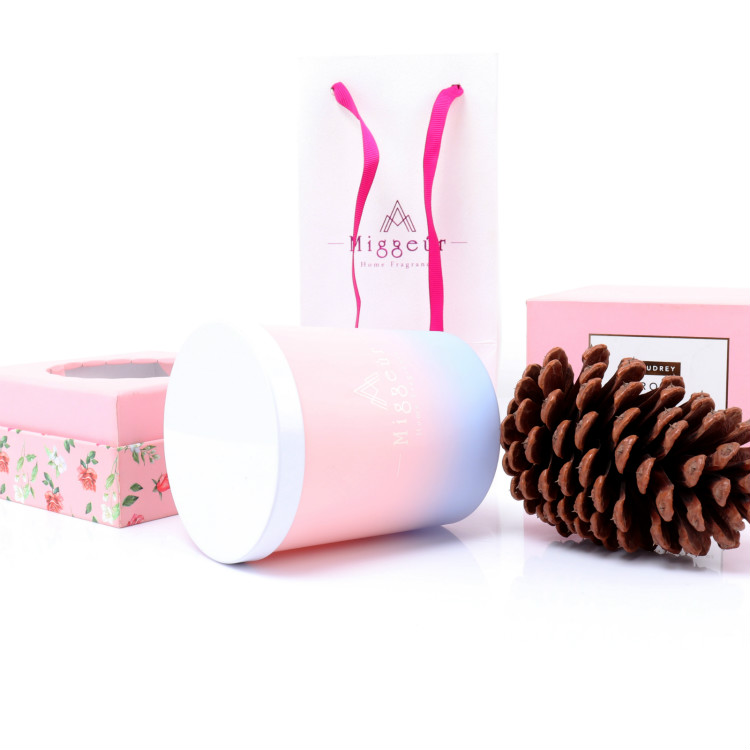 Soy Wax Scented Candle with Personalized Packaging