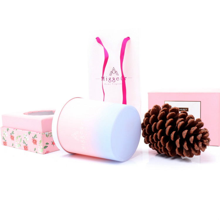 Soy Wax Scented Candle with Personalized Packaging