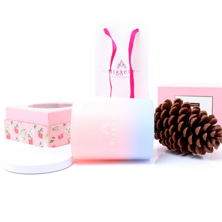Soy Wax Scented Candle with Personalized Packaging