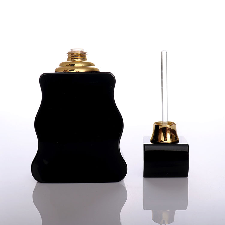 Black Special Shaped Crystal Perfume Bottle