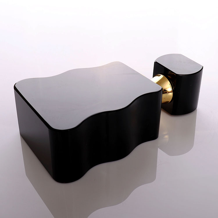 Black Special Shaped Crystal Perfume Bottle