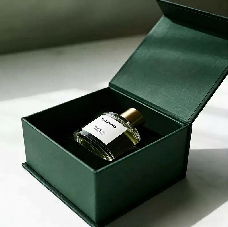 Glass Diffuser Bottle with Custom Design and Box